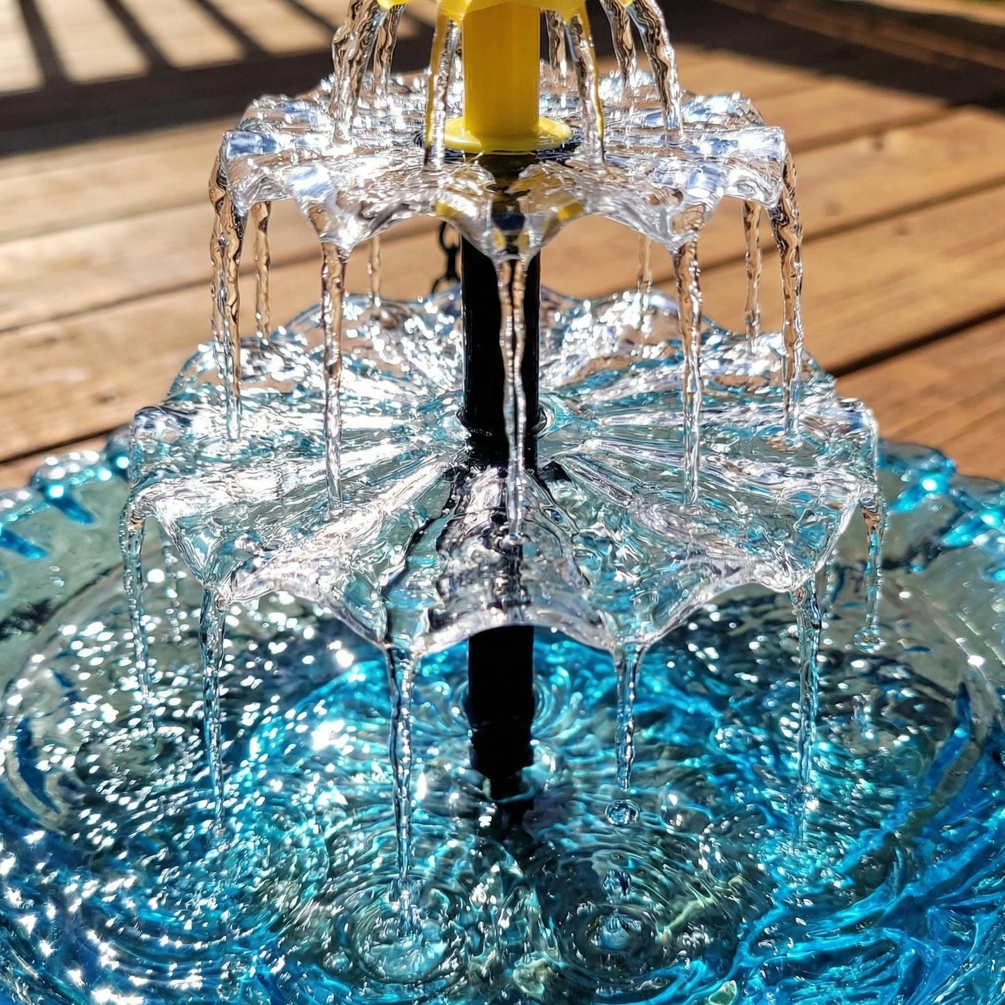 Solar Cascade Hanging Birdbath Fountain